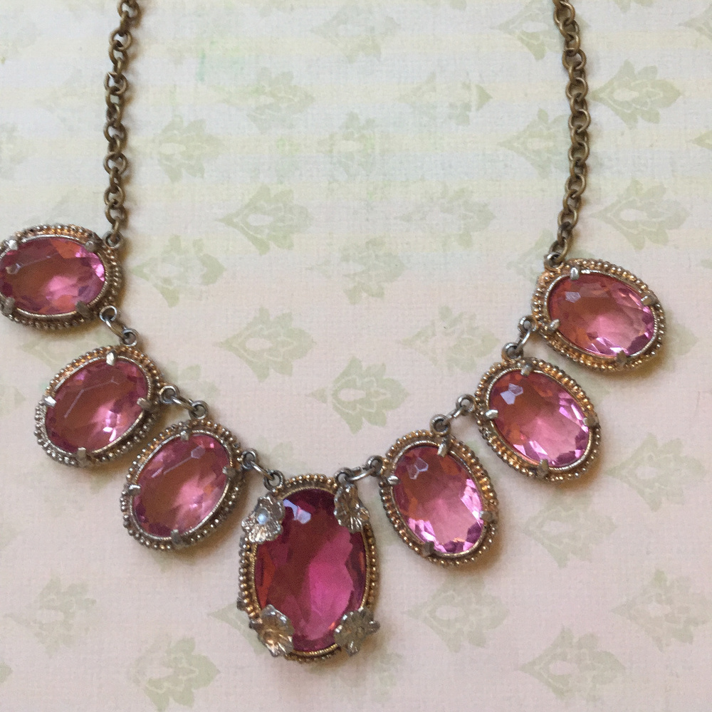 Cute Vintage Pink Glass Necklace